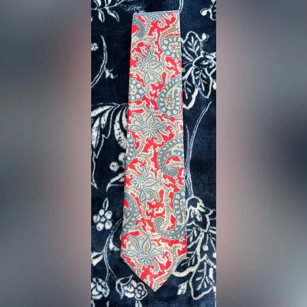 Etienne Aigner Red Blue Paisley Necktie